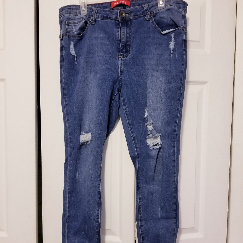 Size 17 GOGO star skinny Jeans